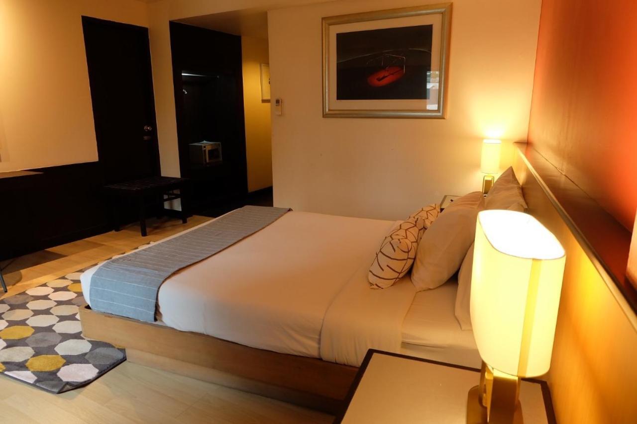 The Rose Bangkok Hotell Eksteriør bilde